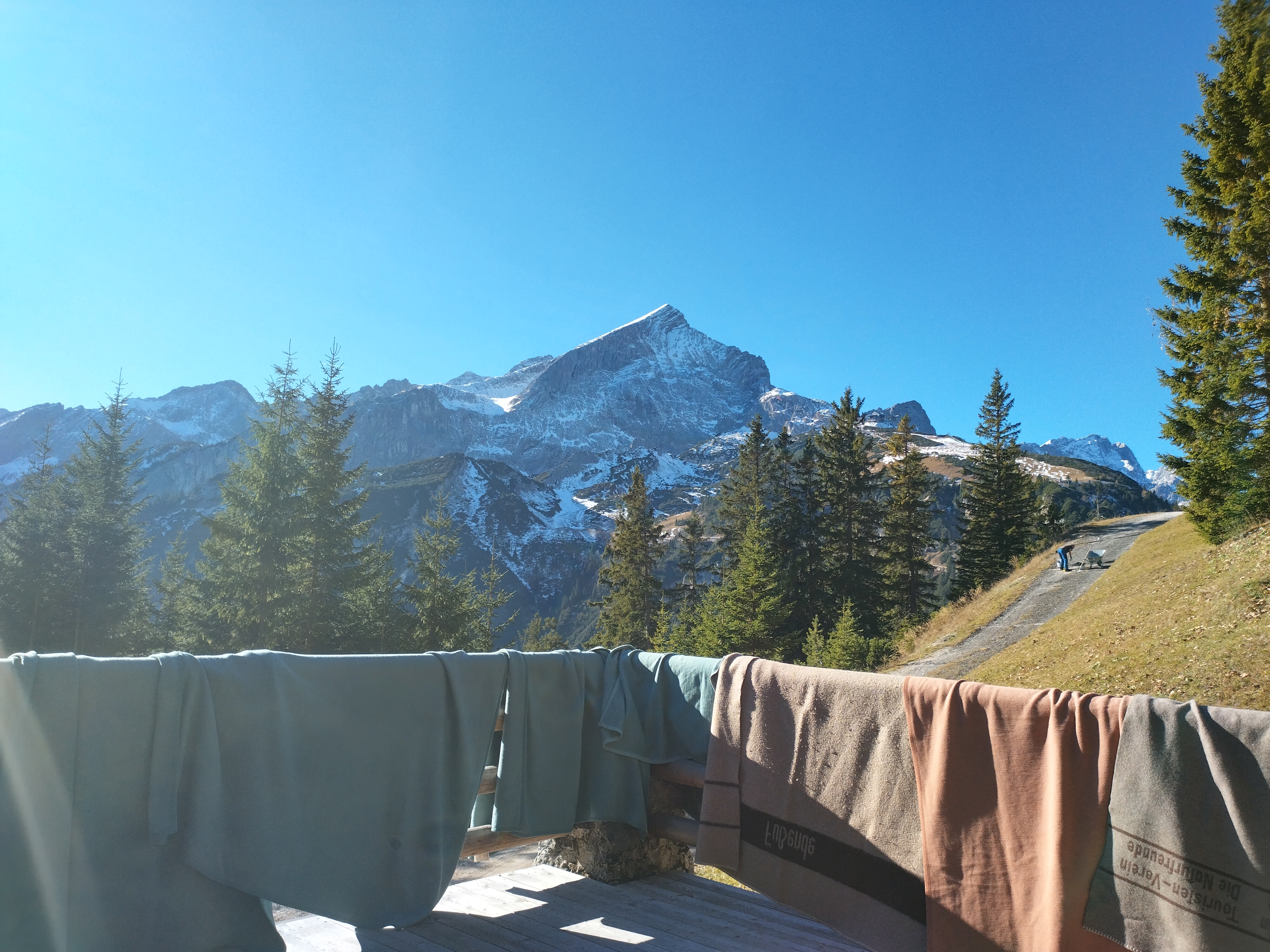 Barbarahütte wieder bereit für Wintergäste